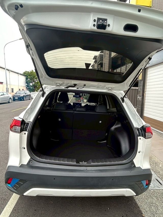 TOYOTA豐田 COROLLA CROSS HYBRID  第9張相片