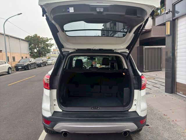 FORD福特 KUGA  第6張相片