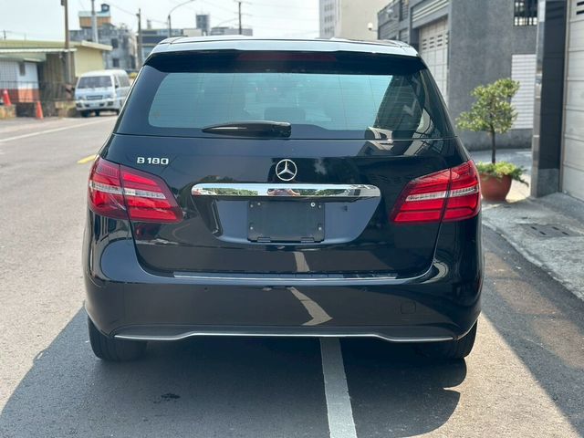 M-BENZ賓士 B180  第4張相片