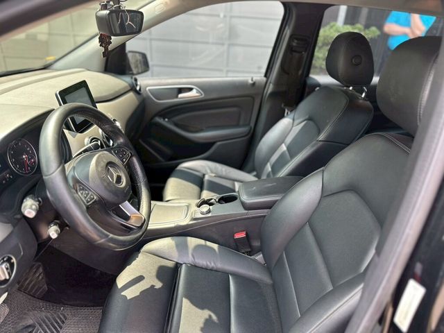 M-BENZ賓士 B180  第7張相片