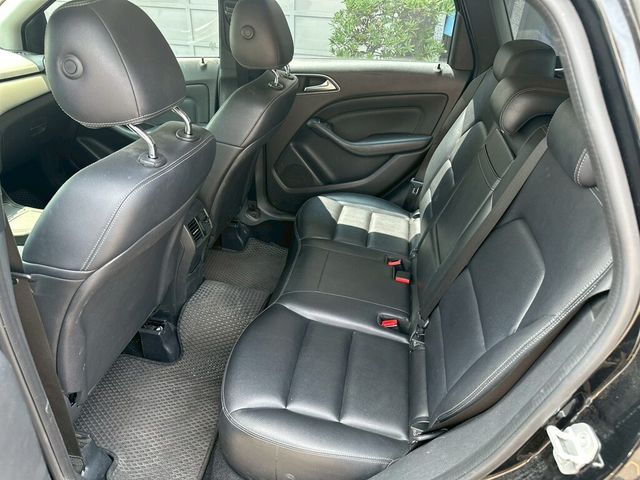 M-BENZ賓士 B180  第8張相片