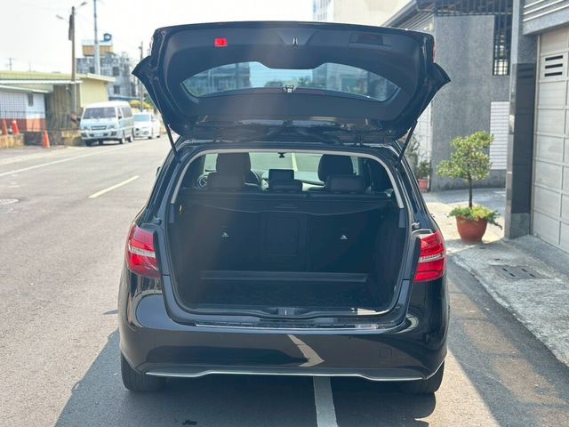 M-BENZ賓士 B180  第10張相片