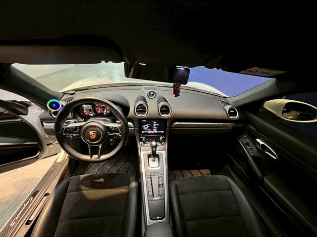 PORSCHE保時捷 CAYMAN  第5張相片