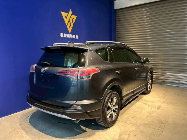 TOYOTA豐田 RAV4  第2張相片