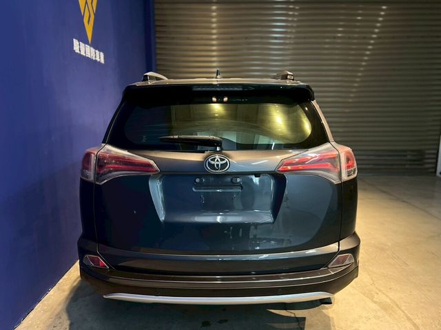 TOYOTA豐田 RAV4  第4張相片
