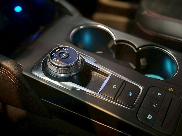 FORD福特 KUGA  第9張相片