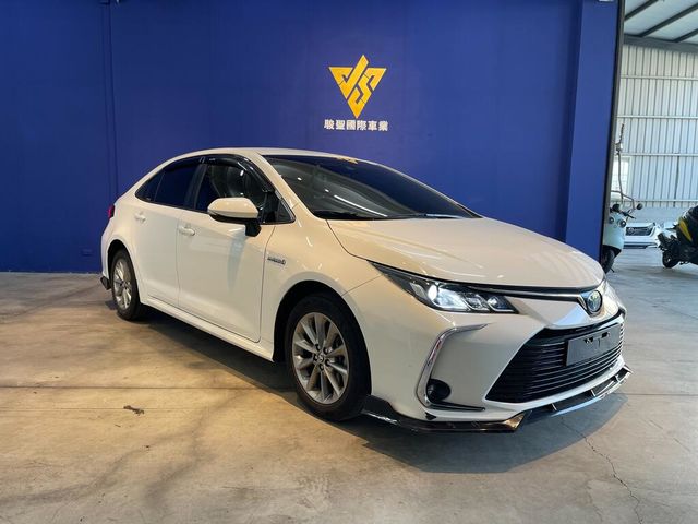 TOYOTA豐田 COROLLA ALTIS HYBRID  第2張相片