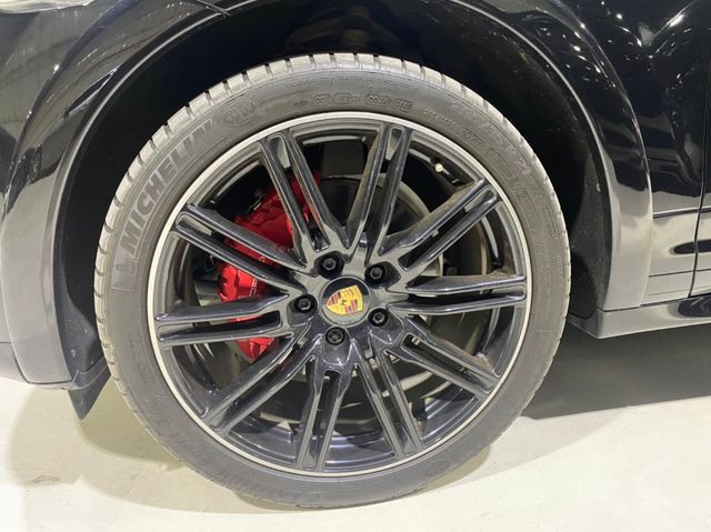 PORSCHE保時捷 CAYENNE  第6張相片
