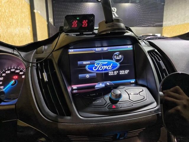 FORD福特 KUGA  第8張相片
