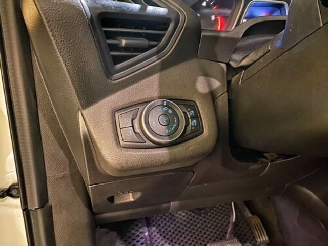 FORD福特 KUGA  第9張相片
