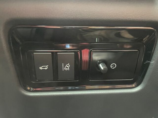 JAGUAR捷豹 F-PACE  第17張相片