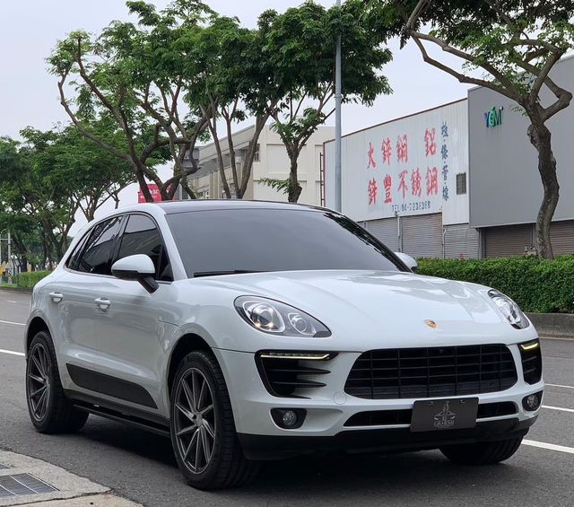 PORSCHE保時捷 MACAN  第2張相片