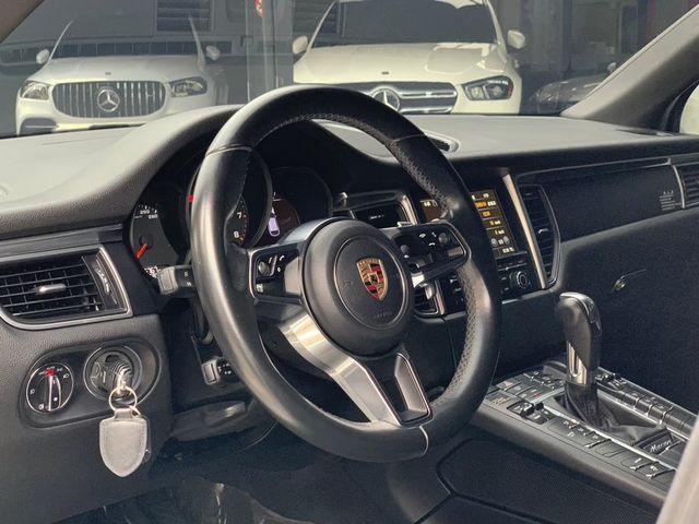 PORSCHE保時捷 MACAN  第3張相片
