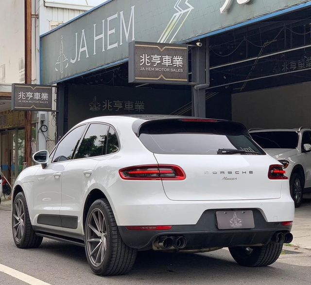 PORSCHE保時捷 MACAN  第4張相片