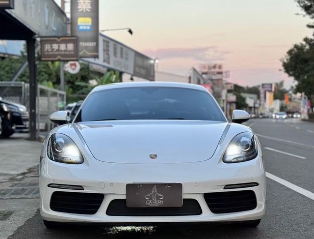 PORSCHE保時捷 CAYMAN  第3張相片