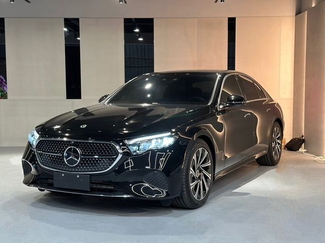 M-BENZ賓士 E200  第1張相片