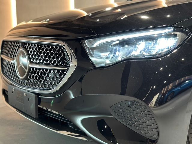 M-BENZ賓士 E200  第14張相片