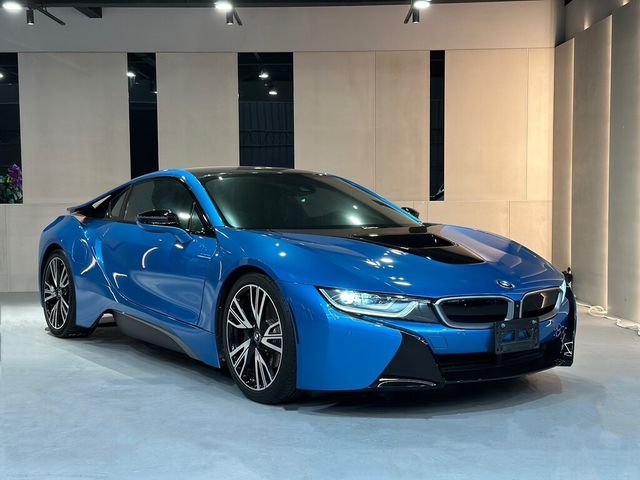 BMW寶馬 I8  第2張相片