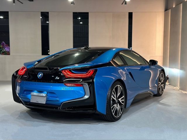 BMW寶馬 I8  第10張相片