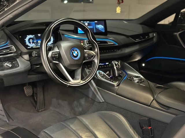 BMW寶馬 I8  第15張相片