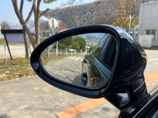 PORSCHE保時捷 PANAMERA  第3張相片