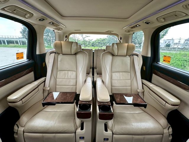 TOYOTA豐田 ALPHARD  第8張相片