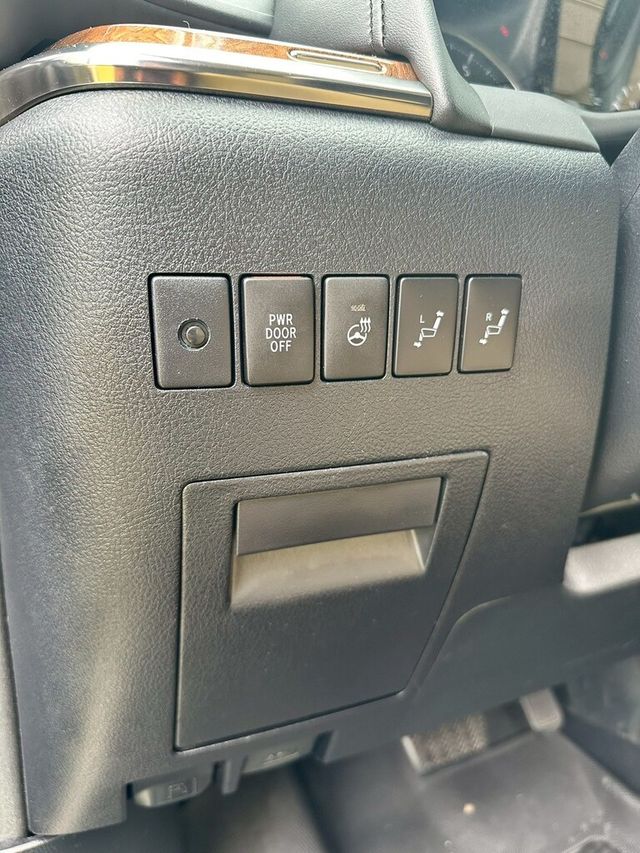 TOYOTA豐田 ALPHARD  第18張相片