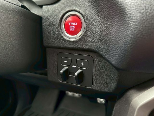 TOYOTA豐田 TUNDRA  第9張相片