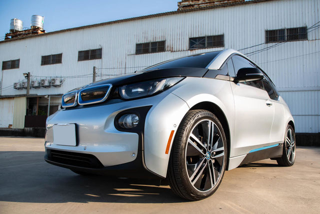 BMW寶馬 I3  第2張相片