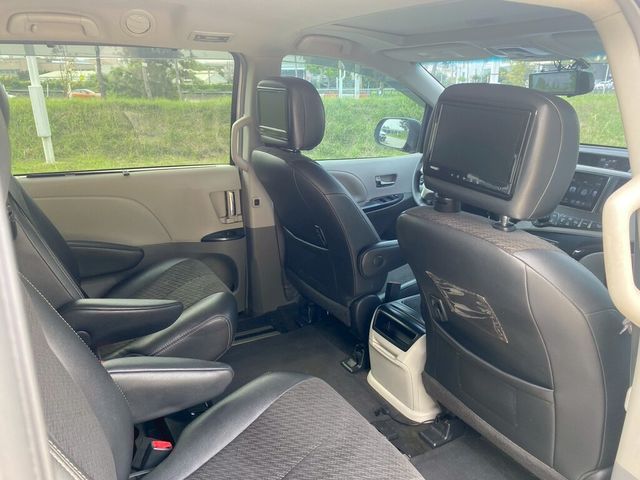 TOYOTA豐田 SIENNA  第11張相片
