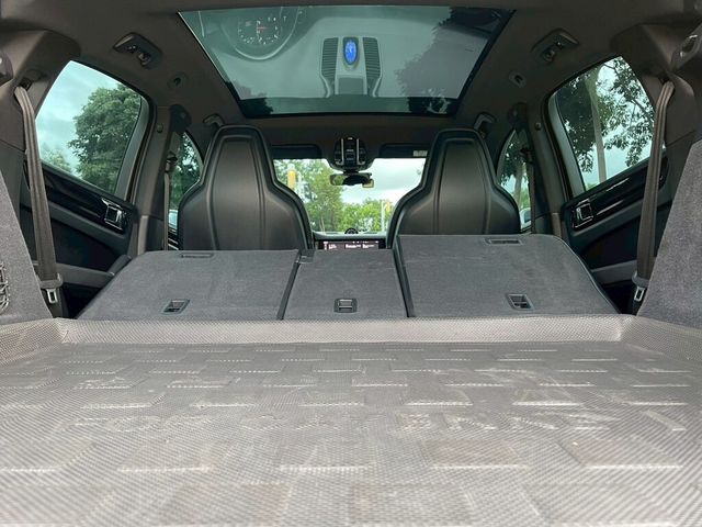 PORSCHE保時捷 CAYENNE  第17張相片