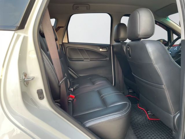 MITSUBISHI三菱 COLT PLUS  第13張相片