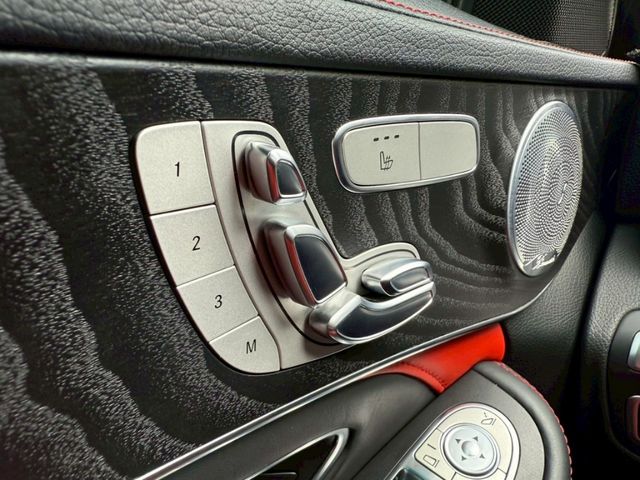 M-BENZ賓士 C63 S AMG  第16張相片