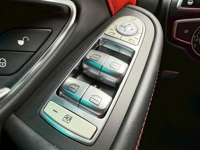 M-BENZ賓士 C63 S AMG  第17張相片