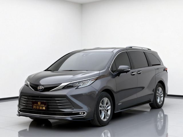 TOYOTA豐田 SIENNA  第1張相片
