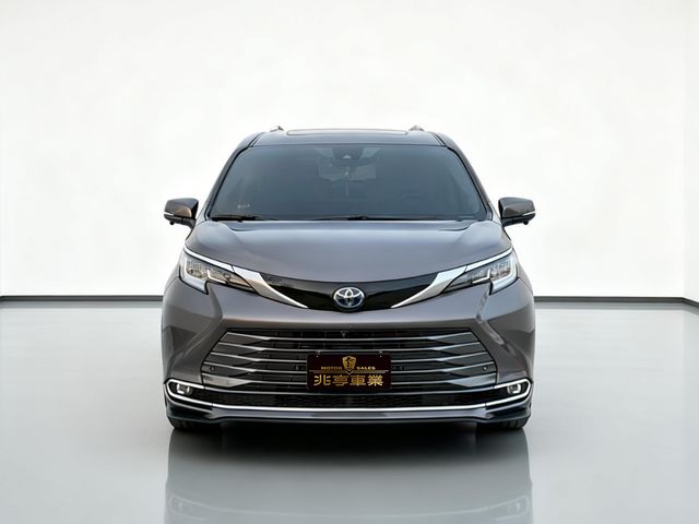 TOYOTA豐田 SIENNA  第2張相片