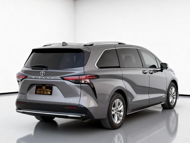 TOYOTA豐田 SIENNA  第3張相片
