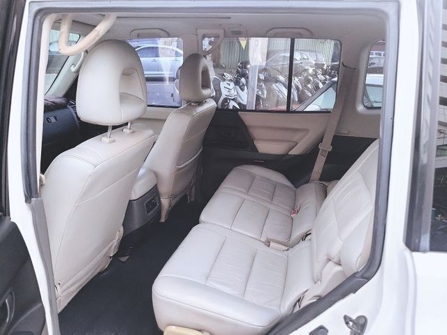 MITSUBISHI三菱 PAJERO  第7張相片