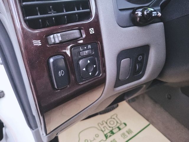 MITSUBISHI三菱 PAJERO  第12張相片
