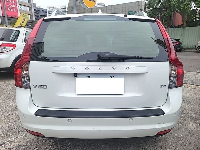 VOLVO富豪 V50  第4張相片