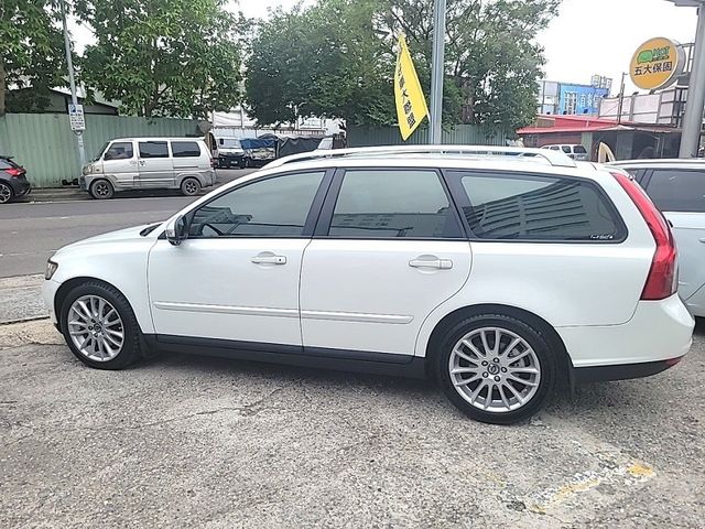 VOLVO富豪 V50  第5張相片