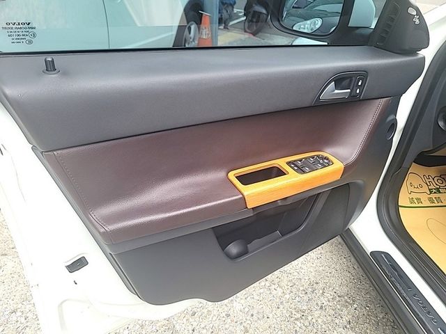 VOLVO富豪 V50  第7張相片