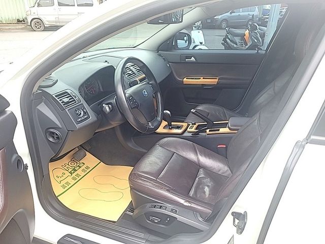 VOLVO富豪 V50  第8張相片