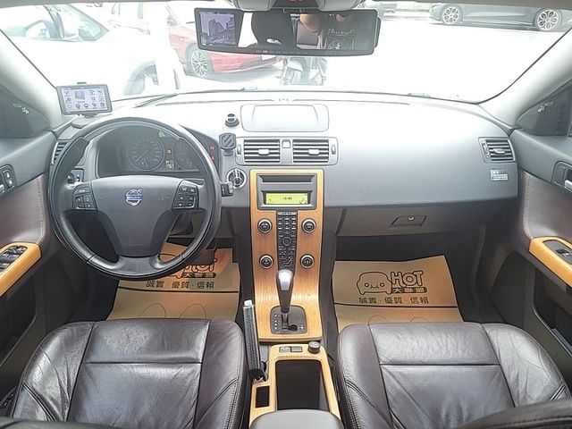 VOLVO富豪 V50  第10張相片