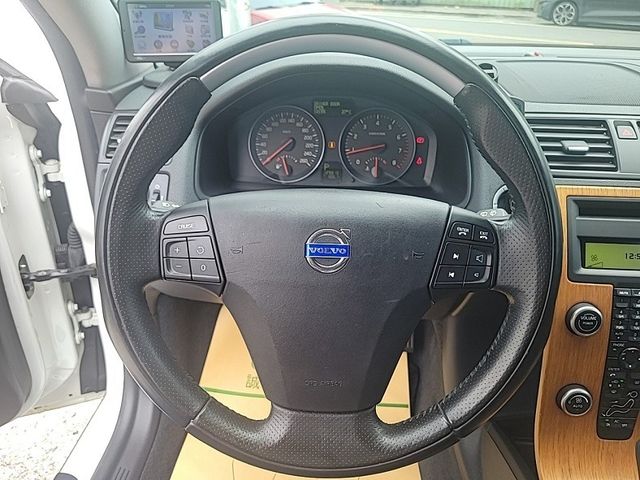 VOLVO富豪 V50  第11張相片