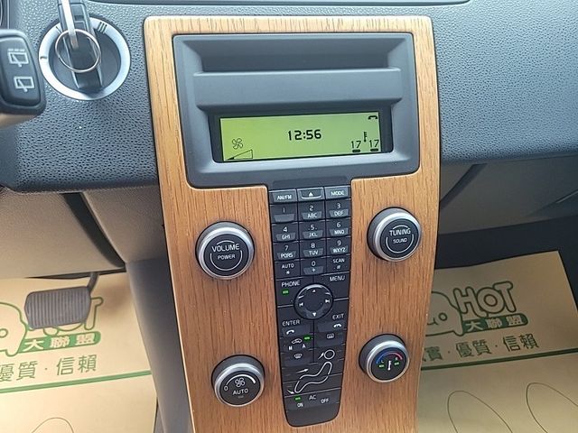 VOLVO富豪 V50  第14張相片