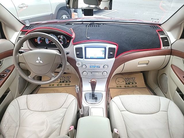 MITSUBISHI三菱 GRUNDER  第7張相片