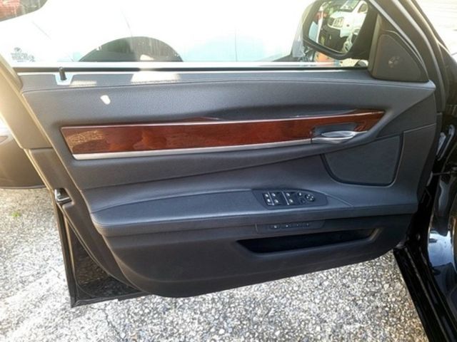 BMW寶馬 740LI  第5張相片