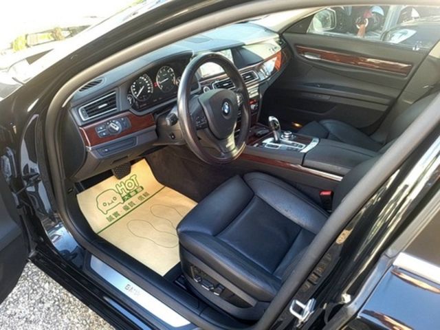 BMW寶馬 740LI  第6張相片
