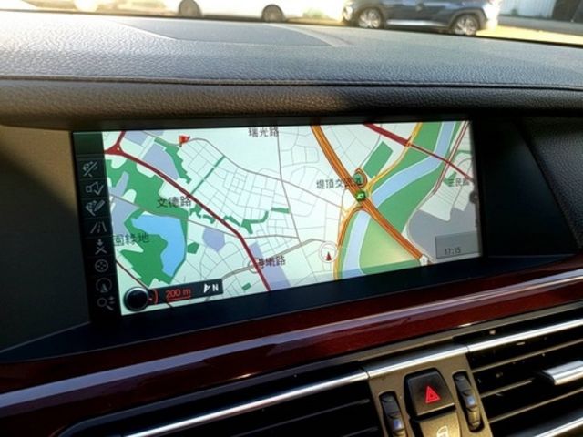 BMW寶馬 740LI  第11張相片